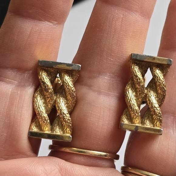 Vintage Twist cufflinks gold tone cuff links rectangular men jewelry - Picture 3 of 10